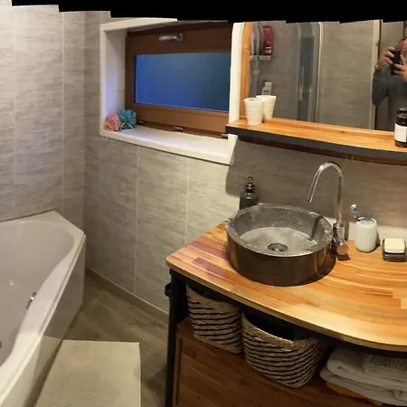 Beautiful Normandy Longere, Billiards, Heated Pool * Le Mesnil-Saint-Jean