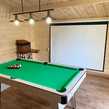 Belle Longere Avec Piscine Chauffe & Billard Maison Entiere Holiday home Le Mesnil-Saint-Jean