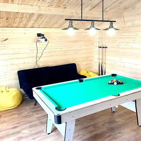 Belle Longere Avec Piscine Chauffe & Billard Maison Entiere