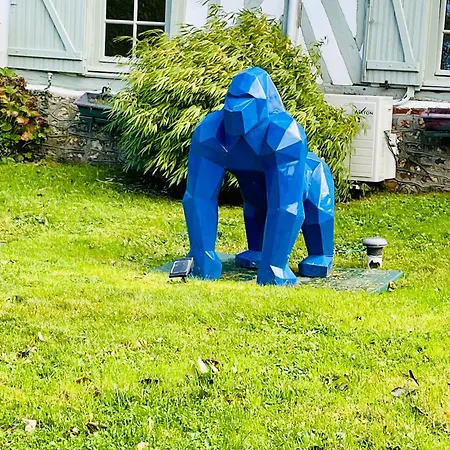 Belle Longere Avec Piscine Chauffe & Billard Maison Entiere
