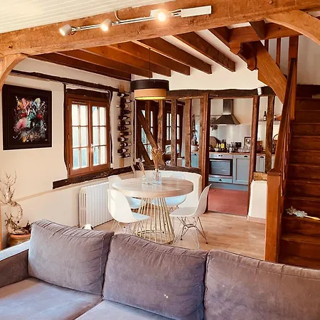 بيت للعطل Beautiful Normandy Longere, Billiards, Heated Pool *